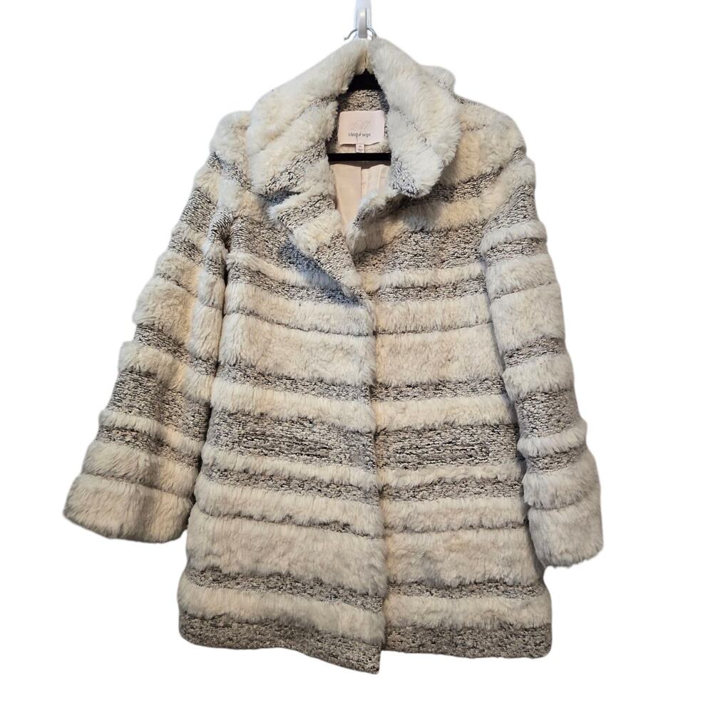 Cinq à Sept Womens Neutrals Coat XS‎ Faux Fur Boucle Luxury Designer Winter Warm